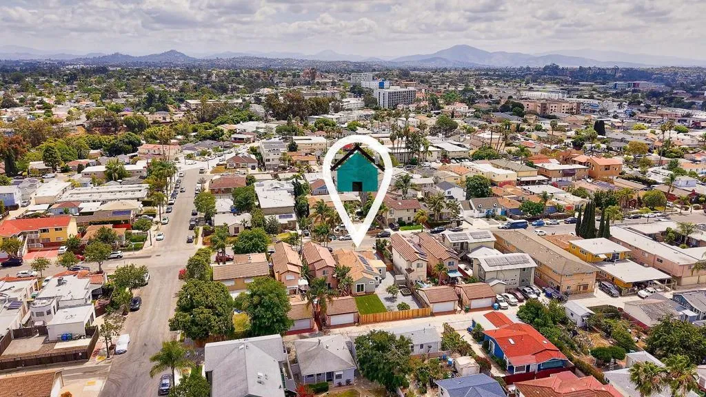https://cdn.realtyfeed.com/cdn/127/306705205/9437dfe966047015754e73419e6c426f.webp