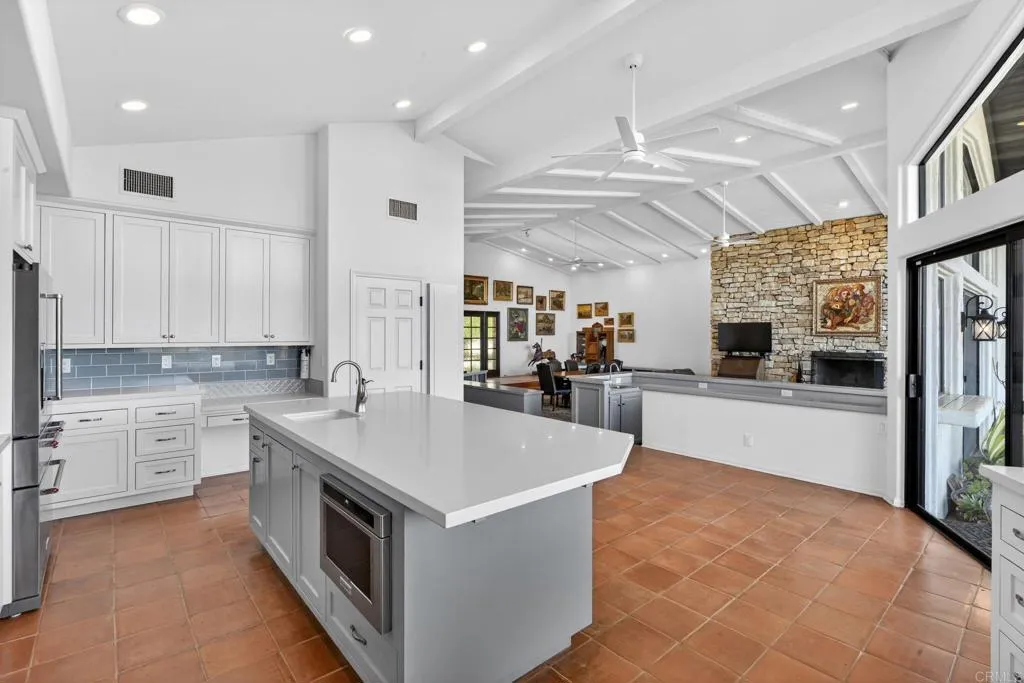 https://cdn.realtyfeed.com/cdn/127/306705254/03ac1f4010c60ec94e553ccce9f0e670.webp