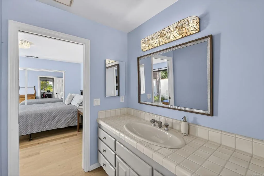 https://cdn.realtyfeed.com/cdn/127/306705254/fdeb5dc20fd049fd584c9f88735664c1.webp