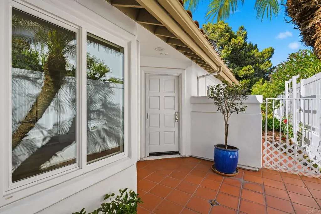 https://cdn.realtyfeed.com/cdn/127/306705260/17d056c8e4f1d7b5fbb1b5d83fbd3d87.webp