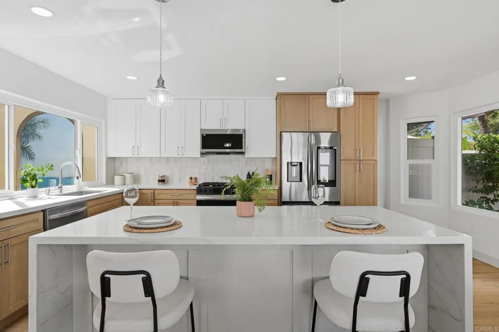 https://cdn.realtyfeed.com/cdn/127/306705260/470ef49faa745b34bafac8de22d33406.webp