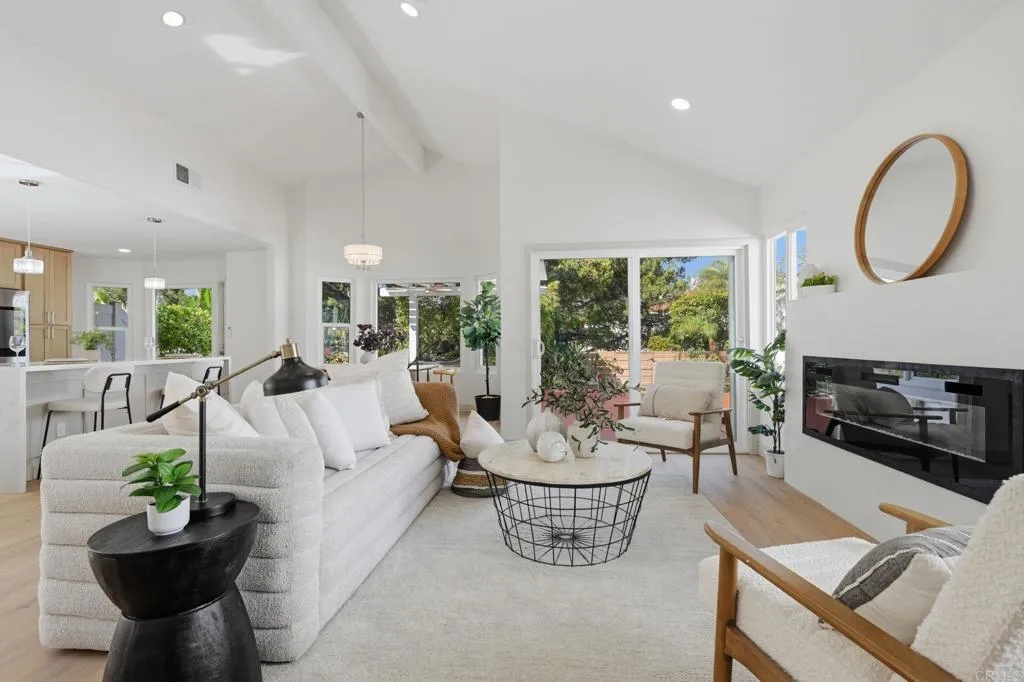 https://cdn.realtyfeed.com/cdn/127/306705260/71cd59dc33457c3156d6b56f4bb9caa9.webp
