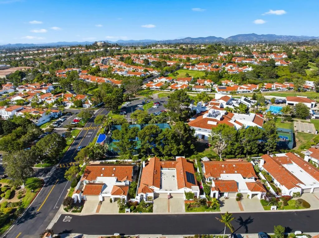 https://cdn.realtyfeed.com/cdn/127/306705260/bb09e69f53597455390a75732be58297.webp