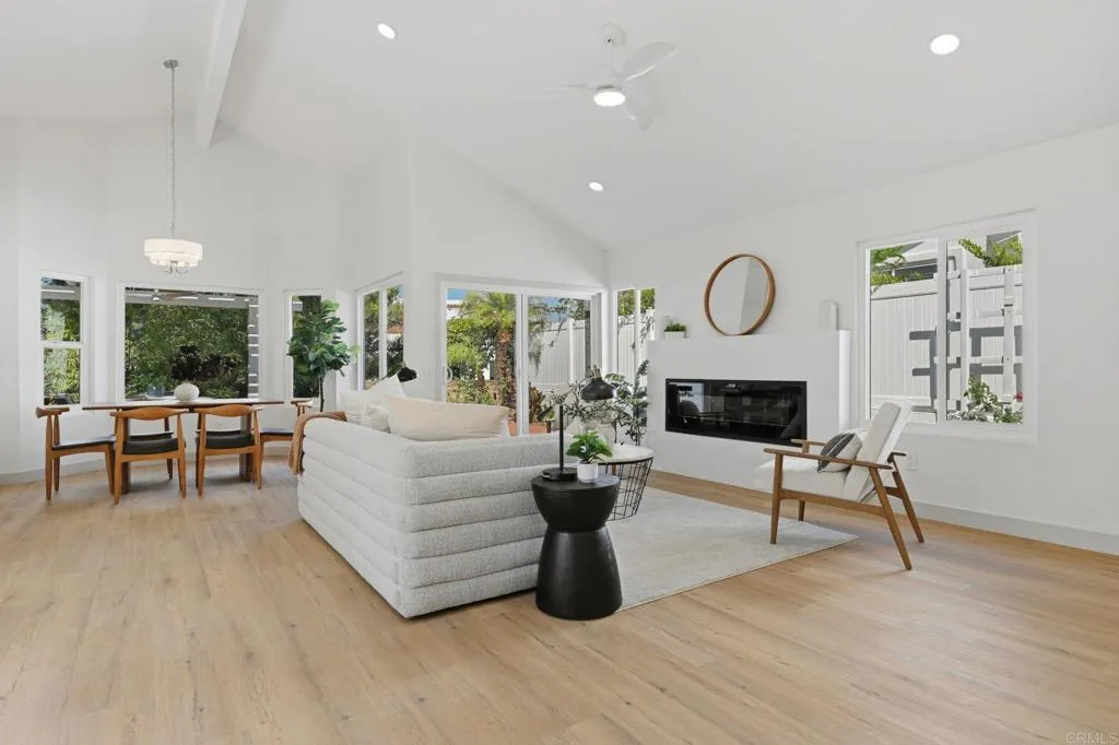 https://cdn.realtyfeed.com/cdn/127/306705260/fb5e6bbc89db8a0add5129545b0d15ef.webp