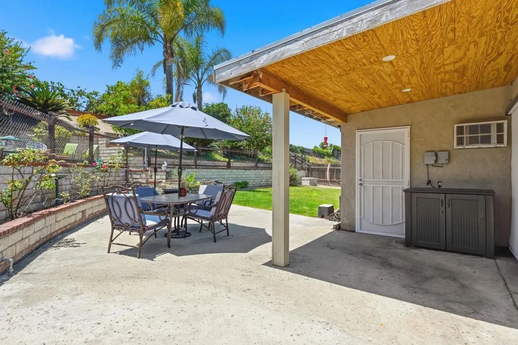 https://cdn.realtyfeed.com/cdn/127/306705335/b66c72b83fbd028556d5aa05c878613d.webp