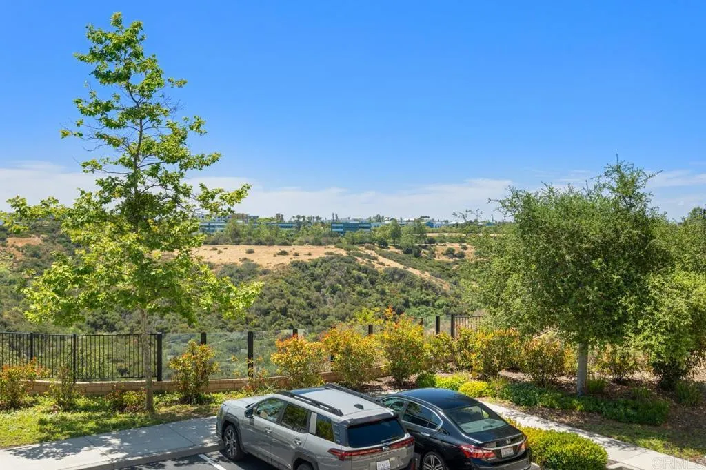 https://cdn.realtyfeed.com/cdn/127/306705346/6c9ef9ae24ffc78dddf8826d4ca1d914.webp