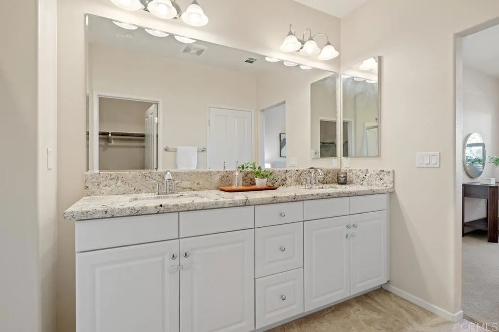 https://cdn.realtyfeed.com/cdn/127/306705346/af77620994d7cc865b67c0137a737262.webp