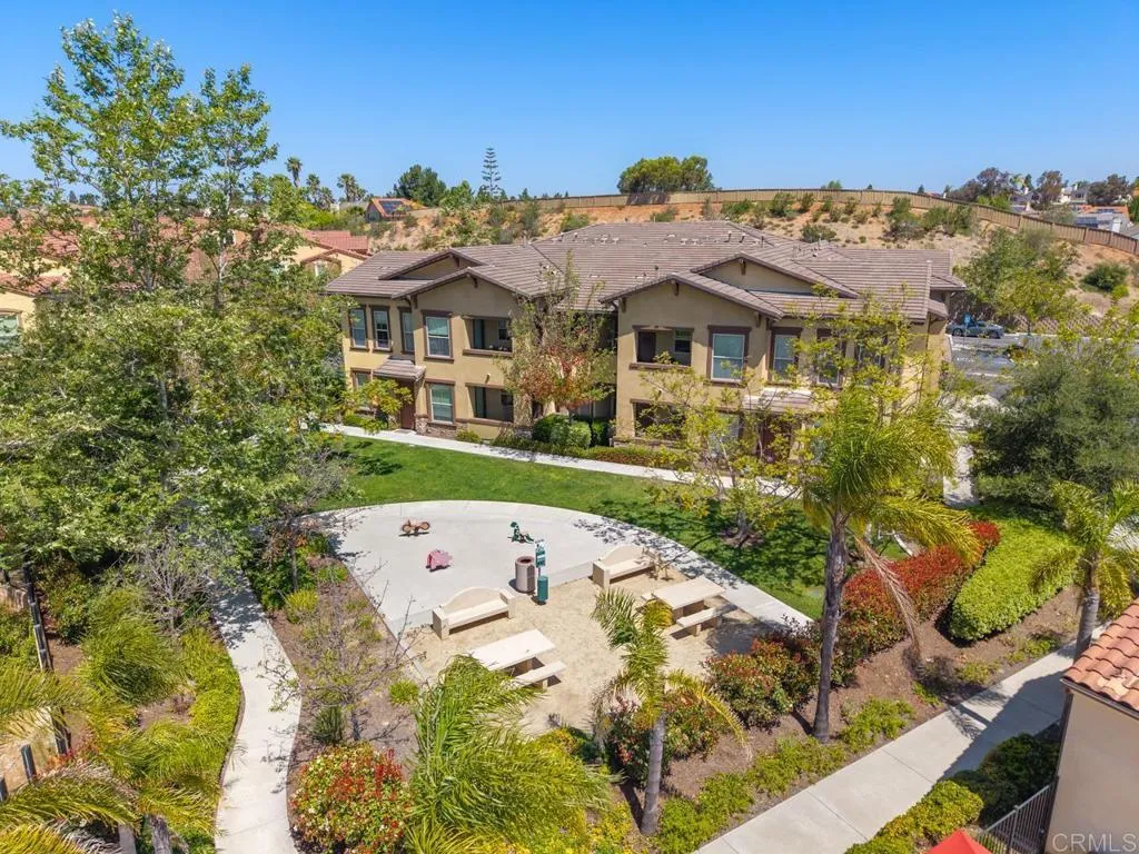 https://cdn.realtyfeed.com/cdn/127/306705346/c4bdbf95dbe069950c5440f69ec2d3e3.webp