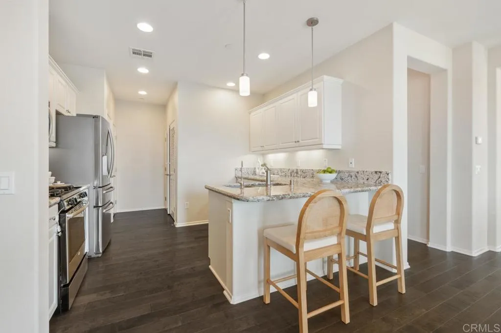 https://cdn.realtyfeed.com/cdn/127/306705346/e6d8801a55c00f9f9a85c3dbea57b420.webp