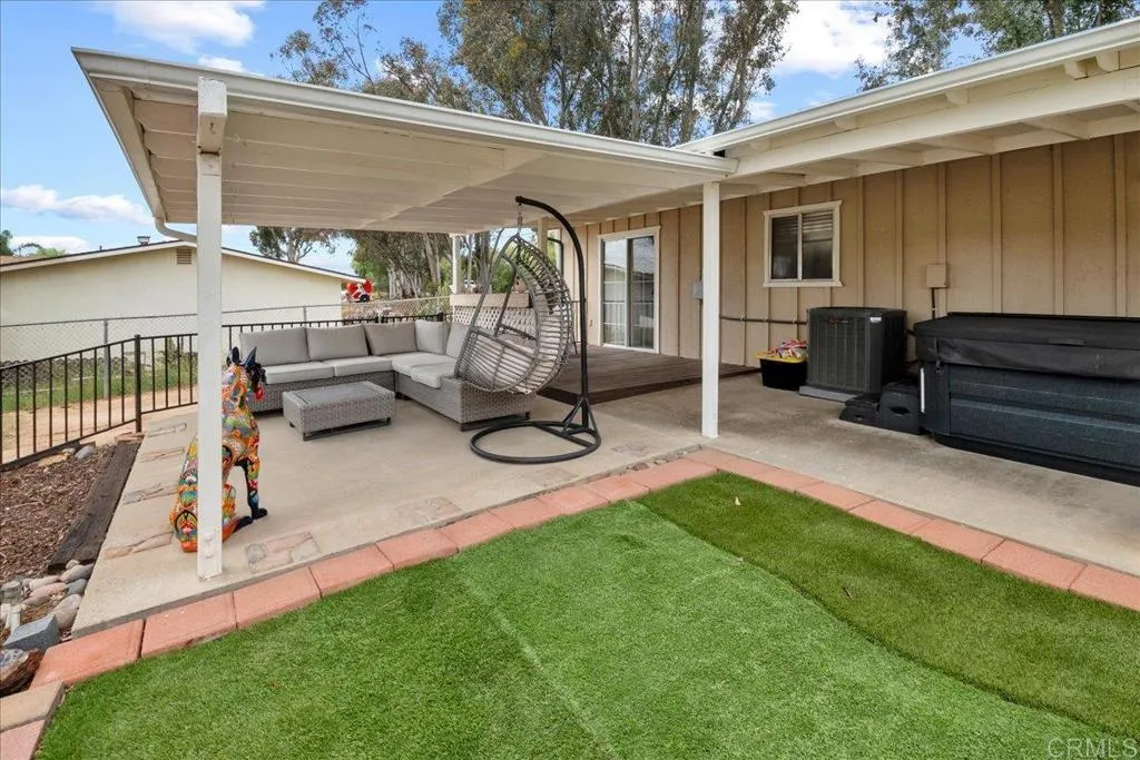https://cdn.realtyfeed.com/cdn/127/306705375/26a868b04956472272ec43bcda8babde.webp
