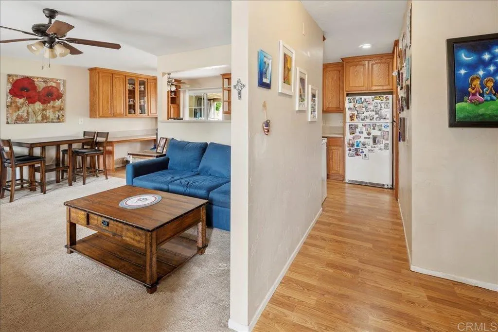 https://cdn.realtyfeed.com/cdn/127/306705375/28f3d9465d40976b65ba1b57f923d898.webp