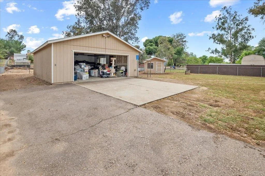 https://cdn.realtyfeed.com/cdn/127/306705375/49587e3cb5e80f8b2e9d1e32d5a18606.webp