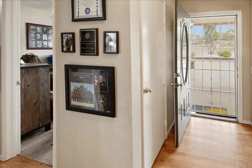 https://cdn.realtyfeed.com/cdn/127/306705375/8053fdca72d7804fbd4cc464d8a0001e.webp