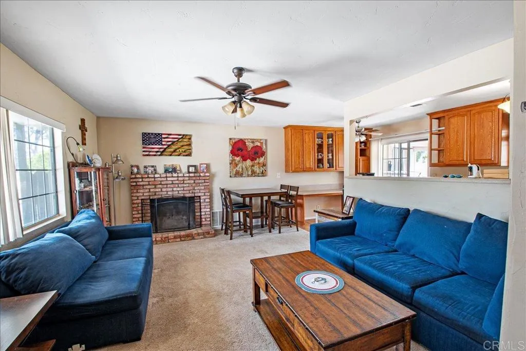 https://cdn.realtyfeed.com/cdn/127/306705375/82d6f68631fe986bb1dea0a937781aeb.webp