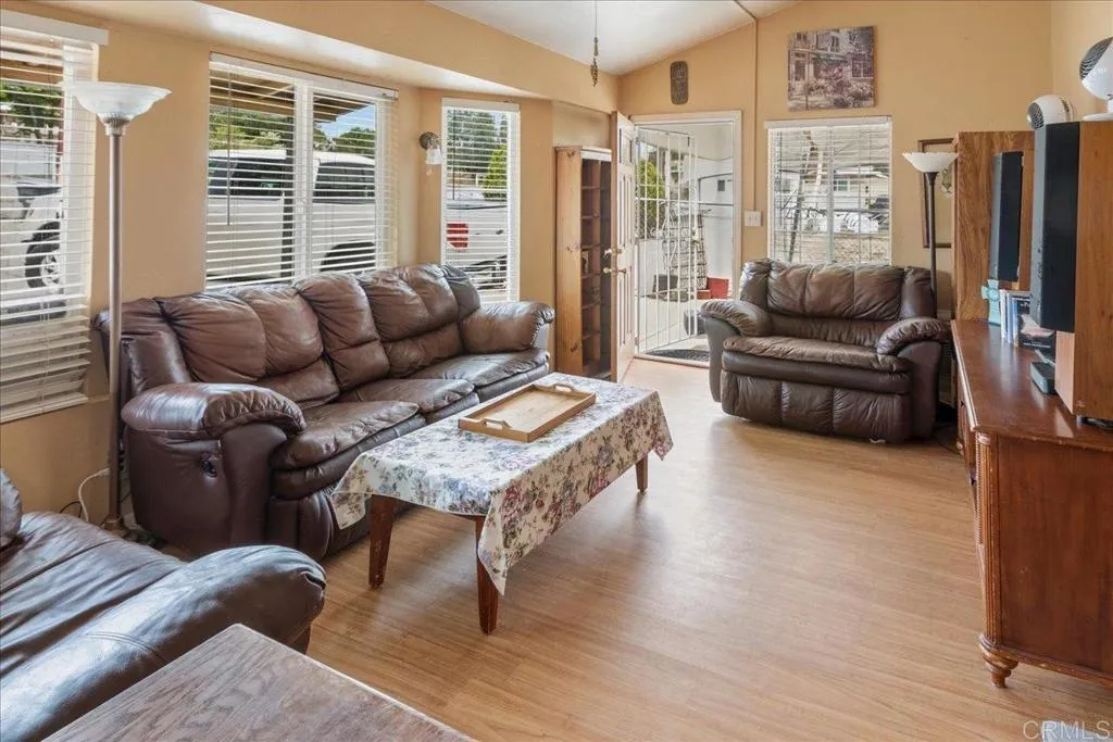 https://cdn.realtyfeed.com/cdn/127/306705375/a1e326dbc1c6524b113aa102237db84a.webp