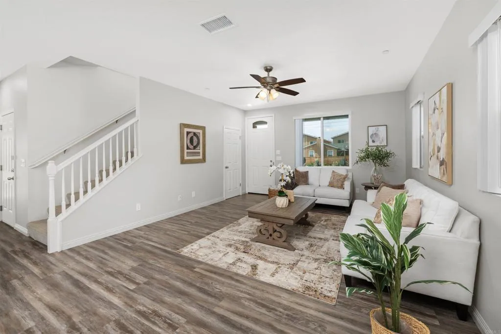 https://cdn.realtyfeed.com/cdn/127/306705390/31c0bff5c42bad3271486188e27276d0.webp