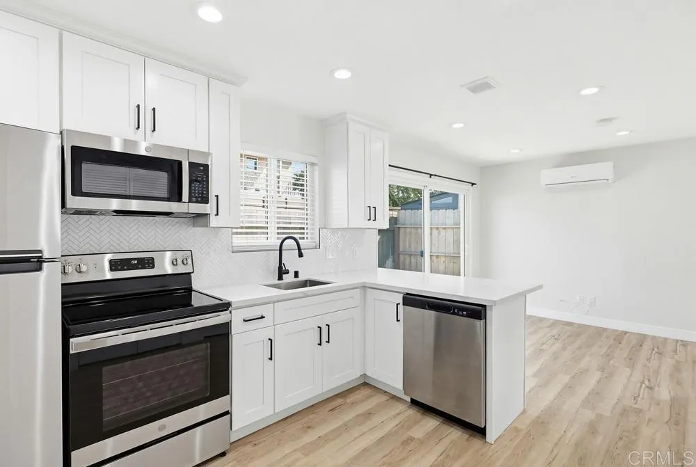 https://cdn.realtyfeed.com/cdn/127/306705398/dbf25c21b39ac50941ba5ddf238b0f36.webp