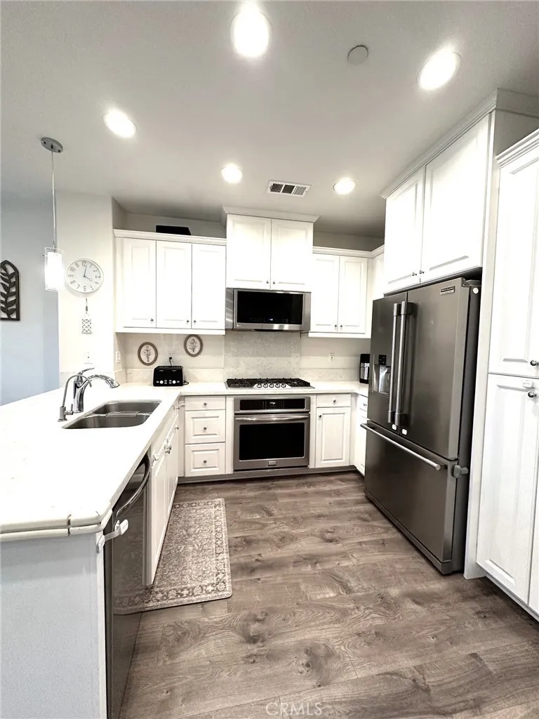 Anaheim Hills, CA 92807
