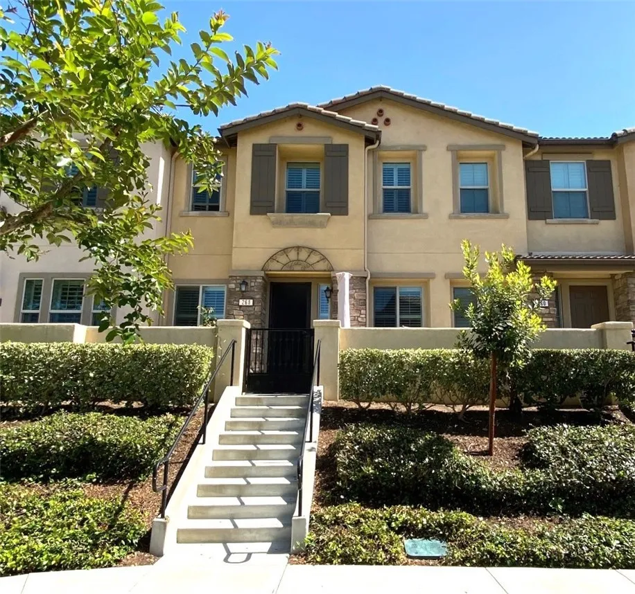 Anaheim Hills, CA 92807
