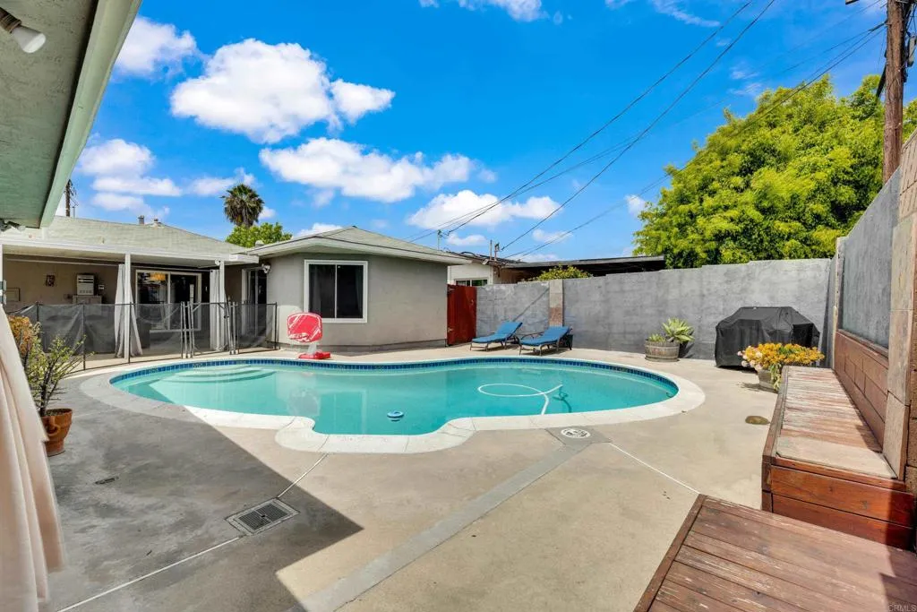 https://cdn.realtyfeed.com/cdn/127/306705418/10be706cb9b1adbf477f93f254cdfdb3.webp