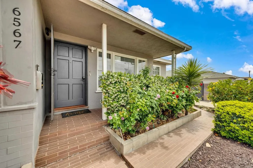 https://cdn.realtyfeed.com/cdn/127/306705418/287b00b94a7c0c4b83622060f6fe8a49.webp