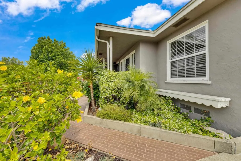 https://cdn.realtyfeed.com/cdn/127/306705418/4b18fc5870c08863b4de519d04a4cf16.webp