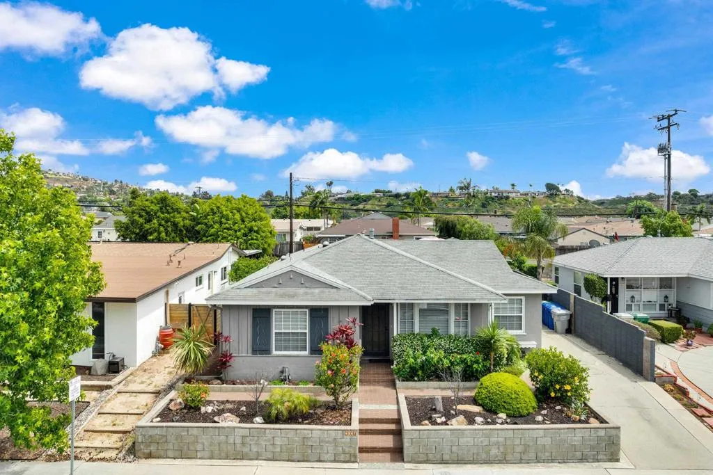 https://cdn.realtyfeed.com/cdn/127/306705418/4cbef91368d42308aaf28c0eed599b4e.webp