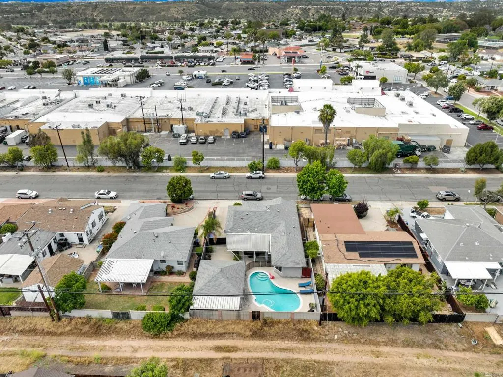 https://cdn.realtyfeed.com/cdn/127/306705418/d4b25761ca27b4148ced4bb740411464.webp