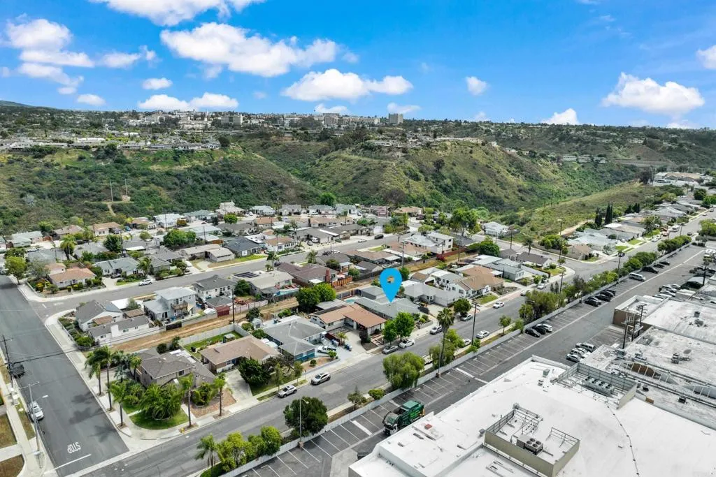 https://cdn.realtyfeed.com/cdn/127/306705418/d96430f0819c997b7a9231c3979ac841.webp