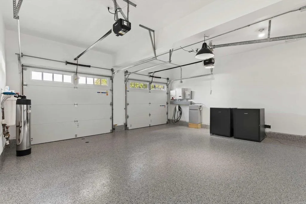 https://cdn.realtyfeed.com/cdn/127/306705495/336a5d96c8726521f78cc4fb723840ad.webp
