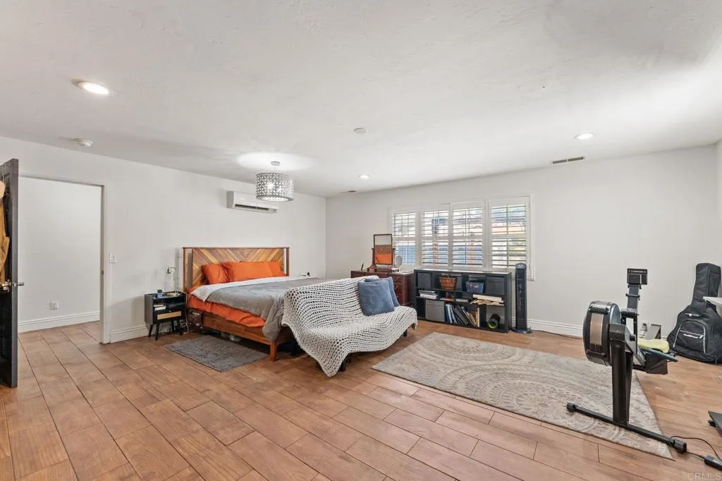 https://cdn.realtyfeed.com/cdn/127/306705514/4104ca43fecda72afe339534dd4248e4.webp