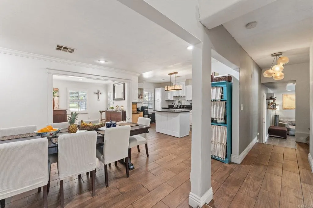 https://cdn.realtyfeed.com/cdn/127/306705514/4e4892d4c7a7ab11e08084e9690e4381.webp