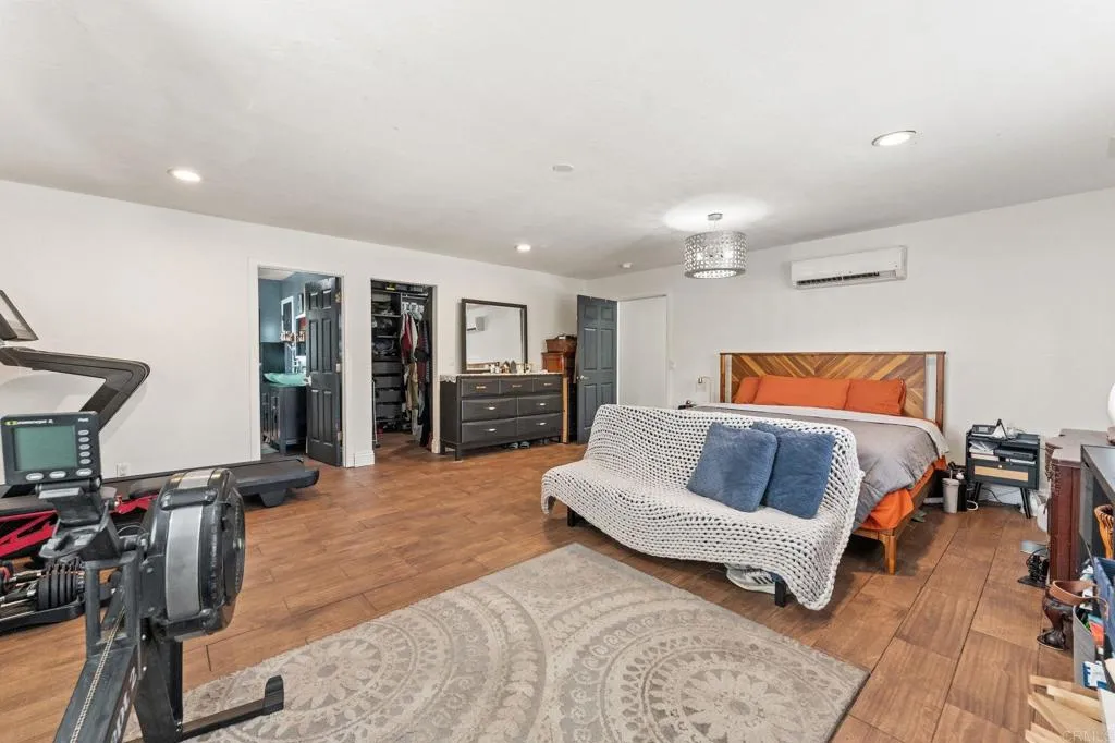 https://cdn.realtyfeed.com/cdn/127/306705514/5b626972cd1035d04712cc2c412ae7b0.webp