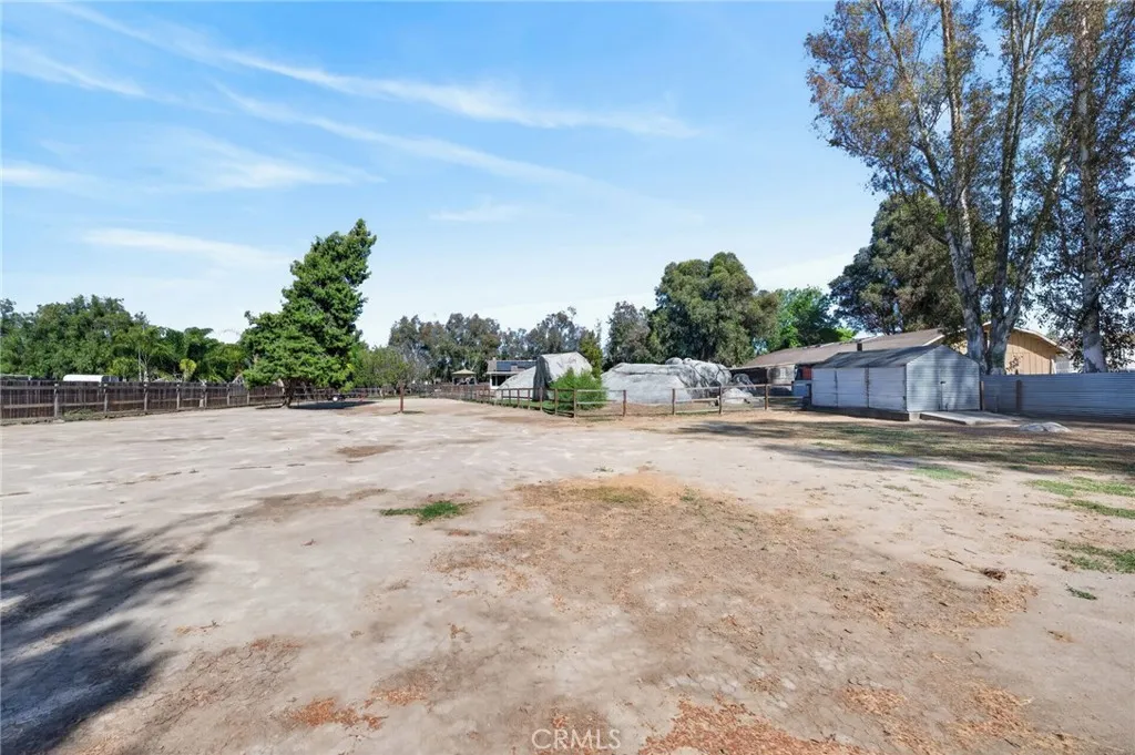 https://cdn.realtyfeed.com/cdn/127/306705544/0752ec13b33b42696471f5f6def1aa05.webp