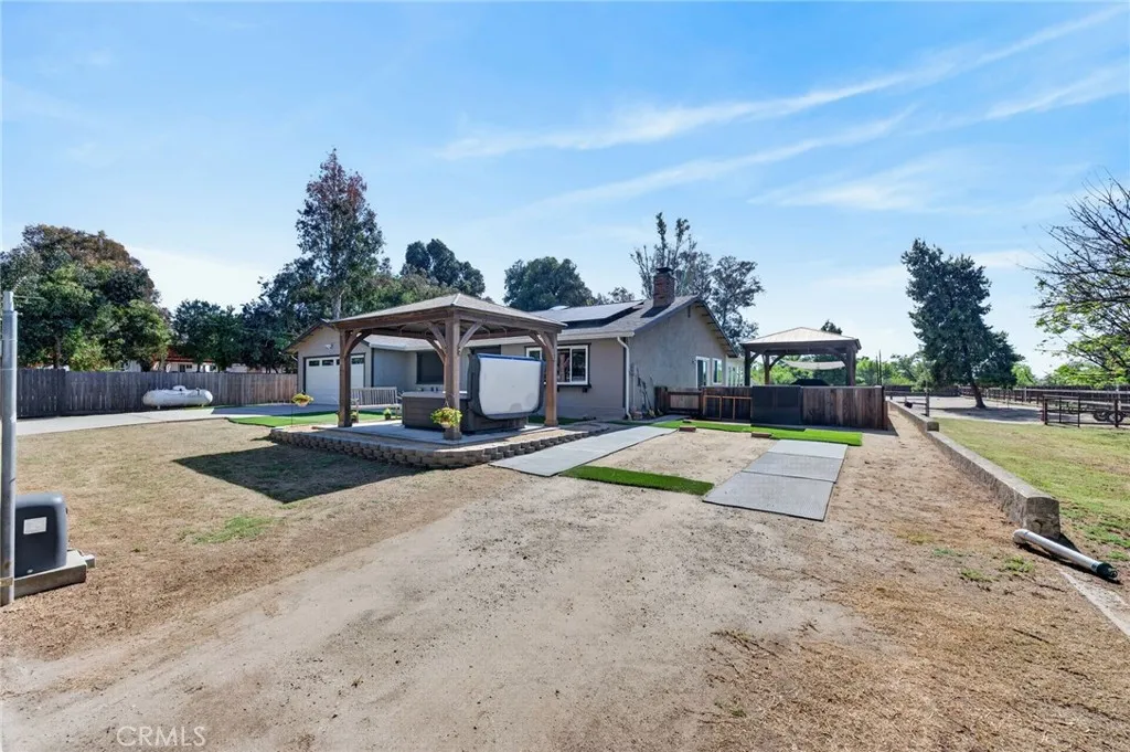 https://cdn.realtyfeed.com/cdn/127/306705544/c198ef134c153a6a95fd50f98e36348d.webp