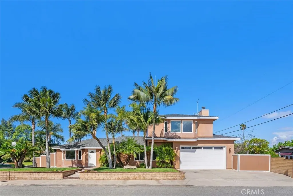Costa Mesa, CA 92627