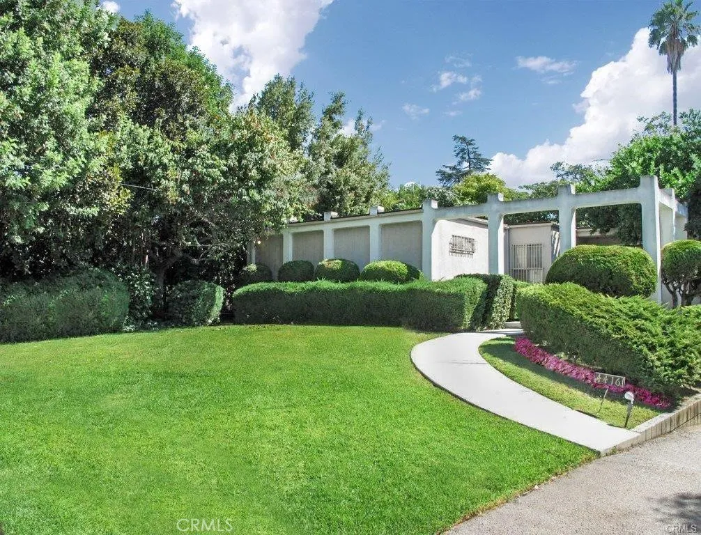 Sherman Oaks, CA 91423