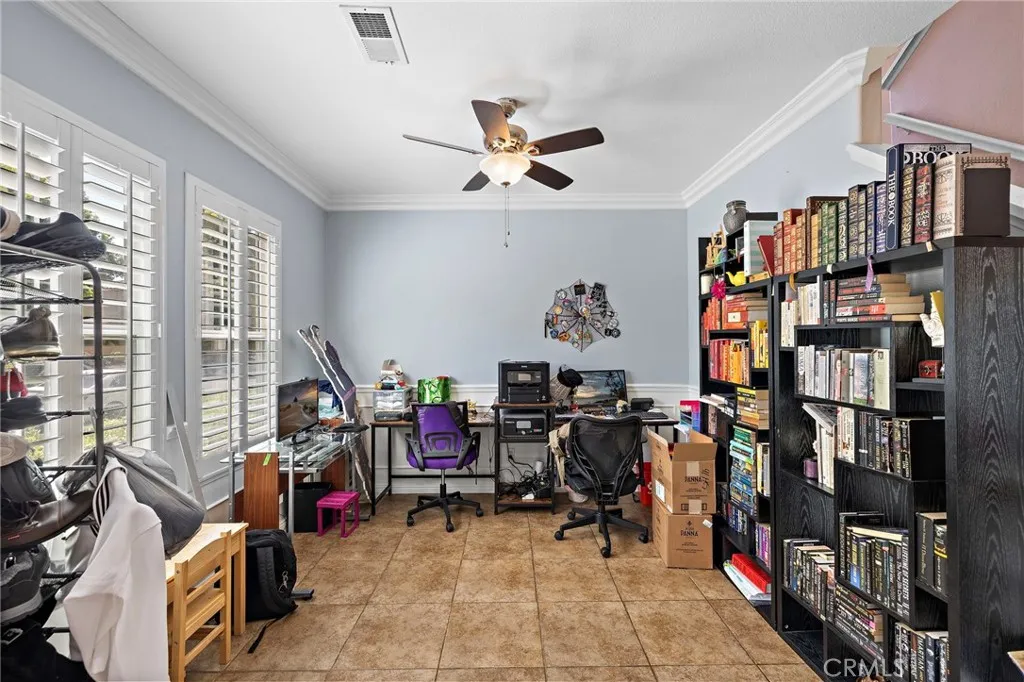 https://cdn.realtyfeed.com/cdn/127/306705679/0df96b8c96f467eec304cb02505a3d79.webp