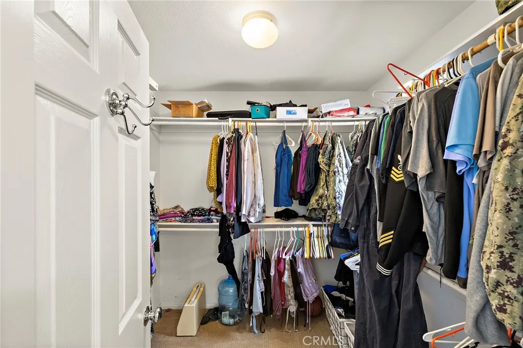 https://cdn.realtyfeed.com/cdn/127/306705679/11305a69bf1b337d6c4787d8e99ed048.webp