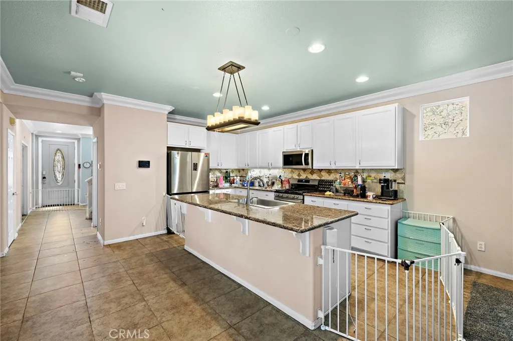 https://cdn.realtyfeed.com/cdn/127/306705679/b0a27f3af8ee1fe24b506bfe6fef10b2.webp