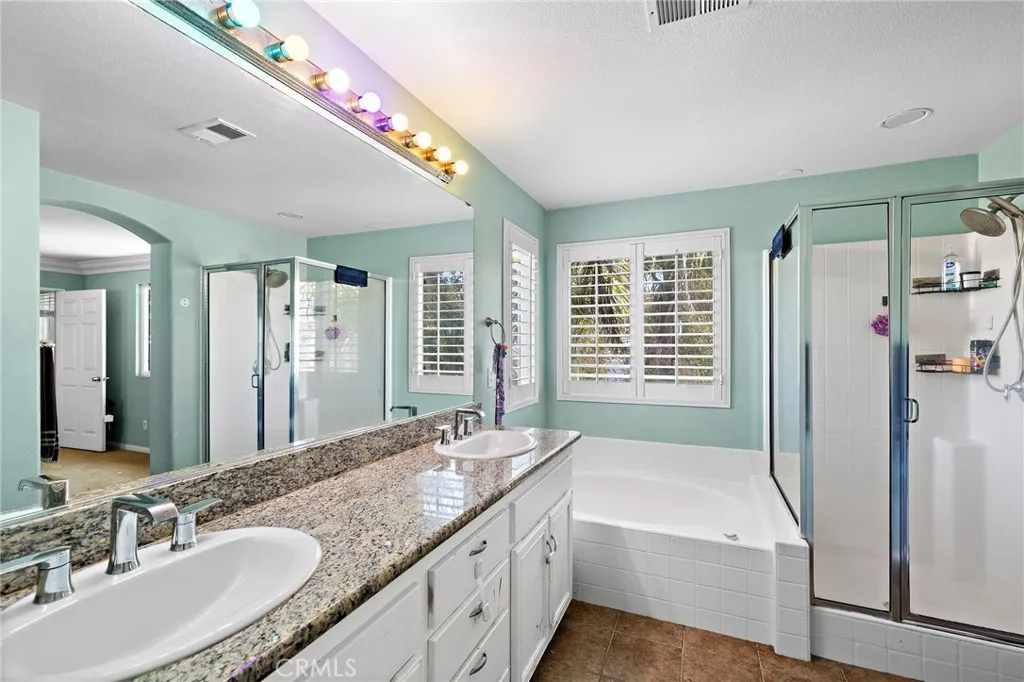 https://cdn.realtyfeed.com/cdn/127/306705679/e39d2f66c4d0975e3d93f50a6fbcd52e.webp