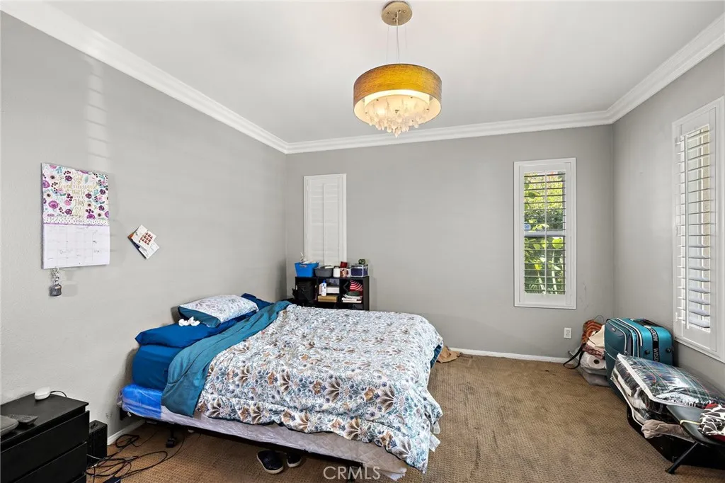 https://cdn.realtyfeed.com/cdn/127/306705679/e89de9add929beb29256ef412bbbbef9.webp