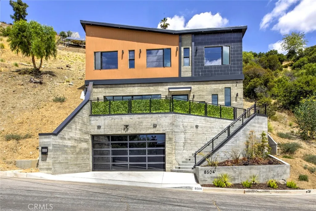 Sun Valley, CA 91352