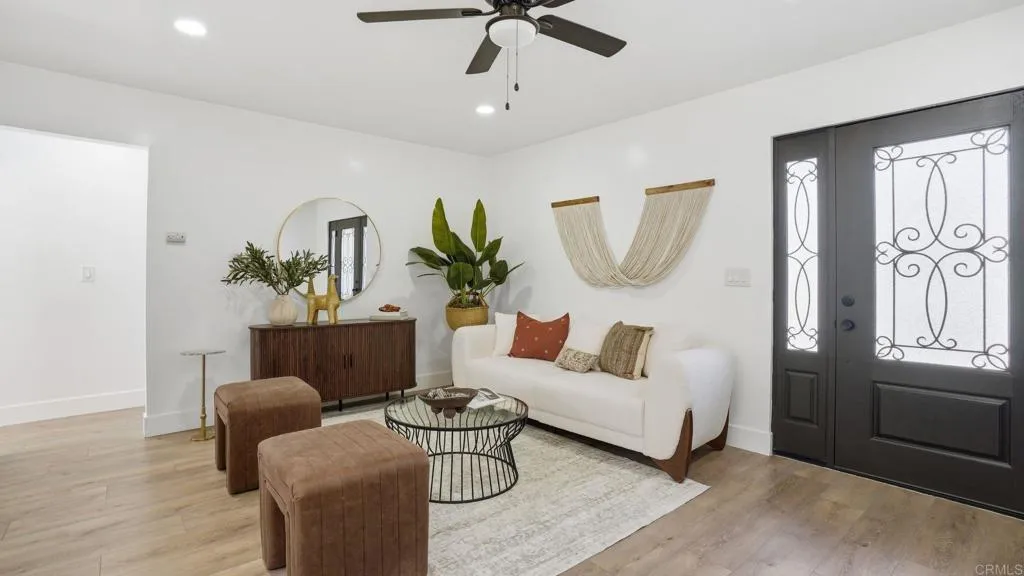https://cdn.realtyfeed.com/cdn/127/306705708/3cc51e87e7898d741cd87dcc0575ecc1.webp