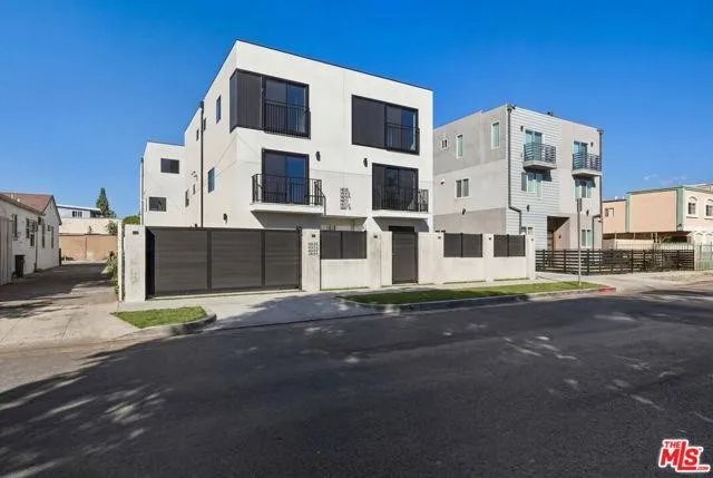 Valley Glen, CA 91401