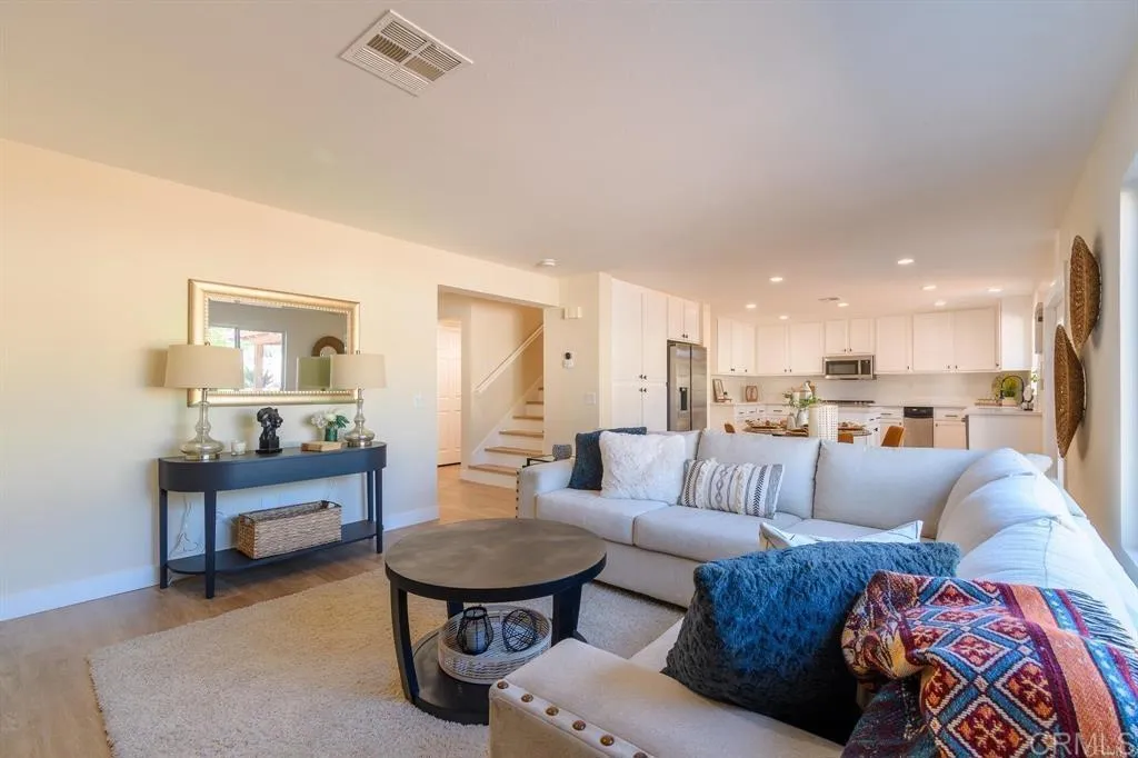 https://cdn.realtyfeed.com/cdn/127/306705759/7e65f545d00e9872c2d345a652aaf8ed.webp