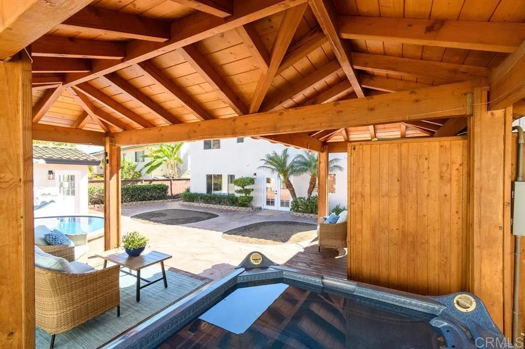 https://cdn.realtyfeed.com/cdn/127/306705759/8160379c7e225b7b090ec8ab1cf632cb.webp