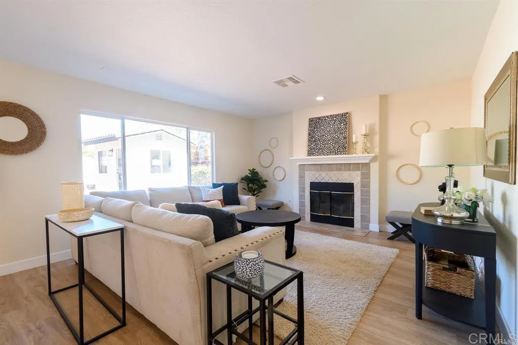 https://cdn.realtyfeed.com/cdn/127/306705759/8a78c8088d5062f3b8327b50f1188e4a.webp