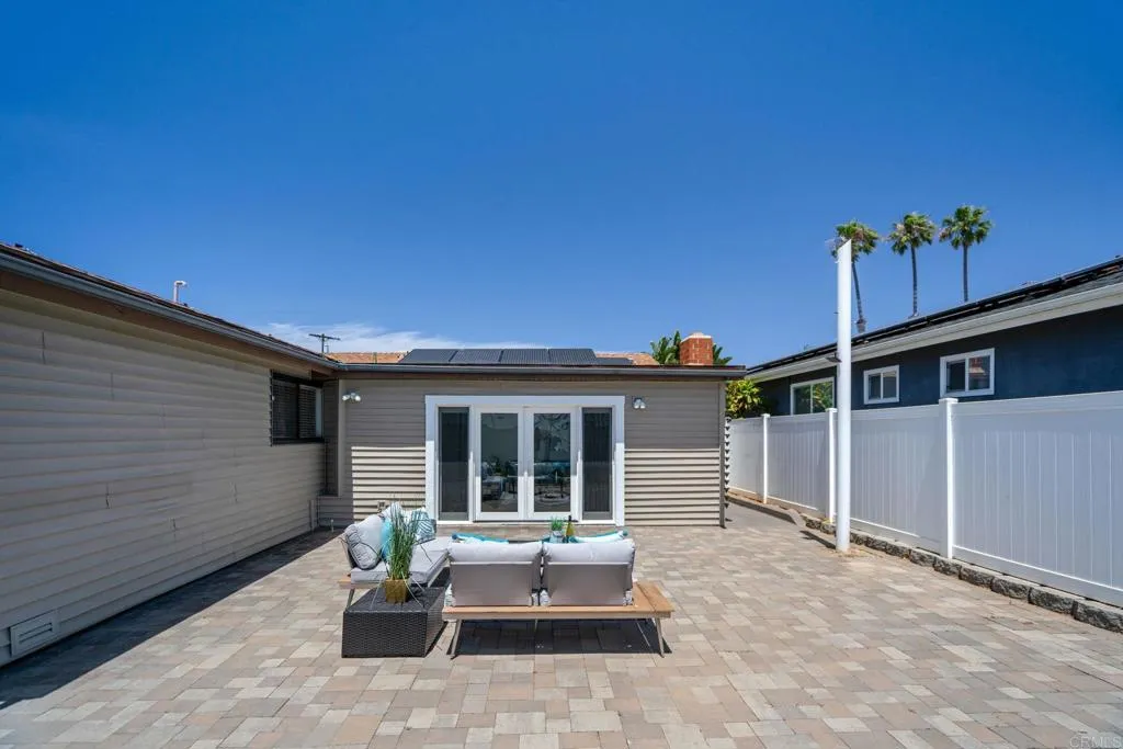 https://cdn.realtyfeed.com/cdn/127/306705768/176a3a3c830067ded3d43de1797fb502.webp