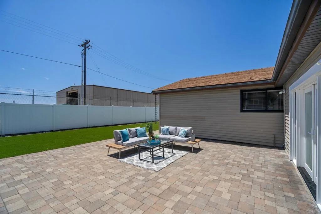 https://cdn.realtyfeed.com/cdn/127/306705768/b51e294de97cf599406160aa90cd477a.webp